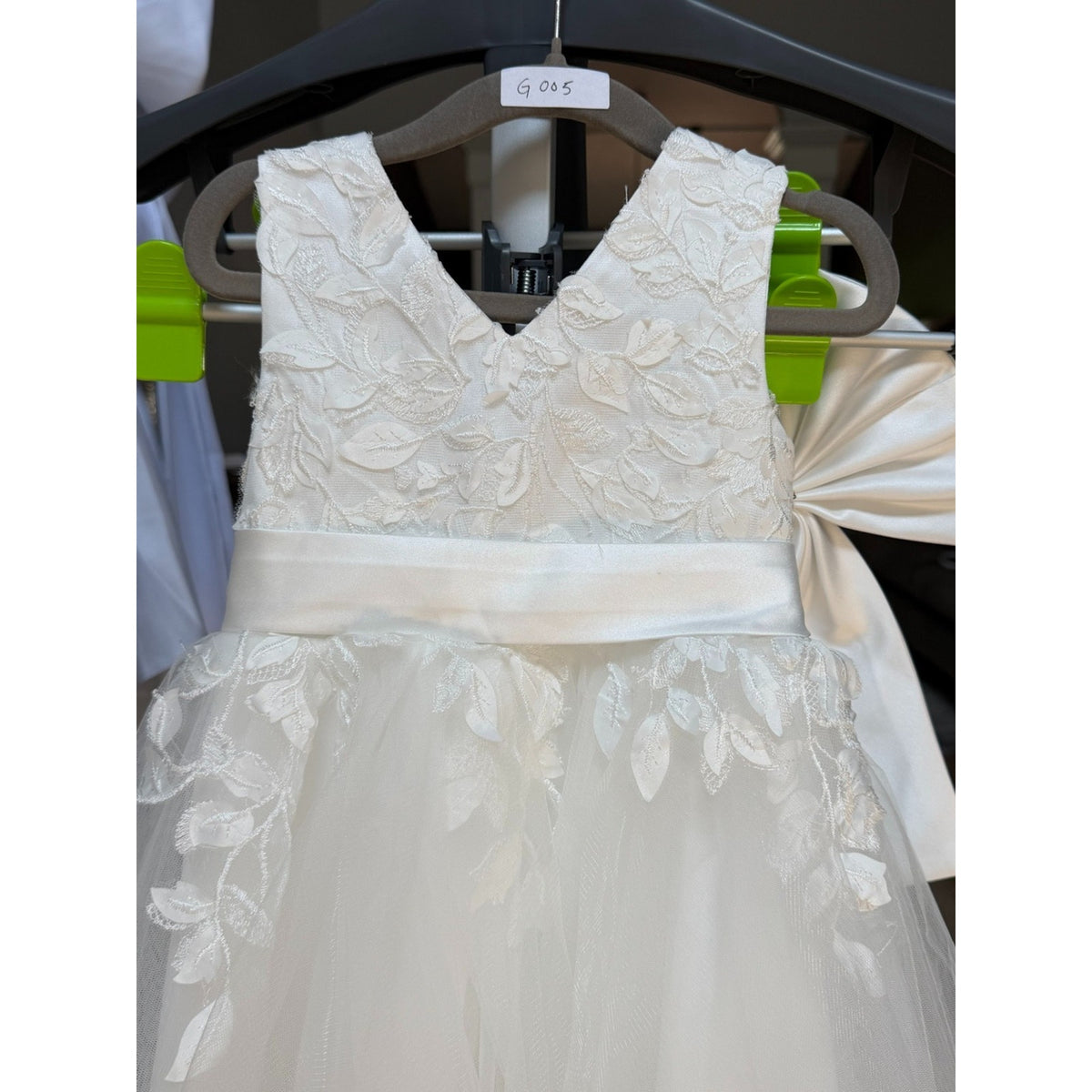 G005 NWT Defect Toddler Girls Size 2 (2T) Ivory Lace Tulle Flower Girl Dress Bow