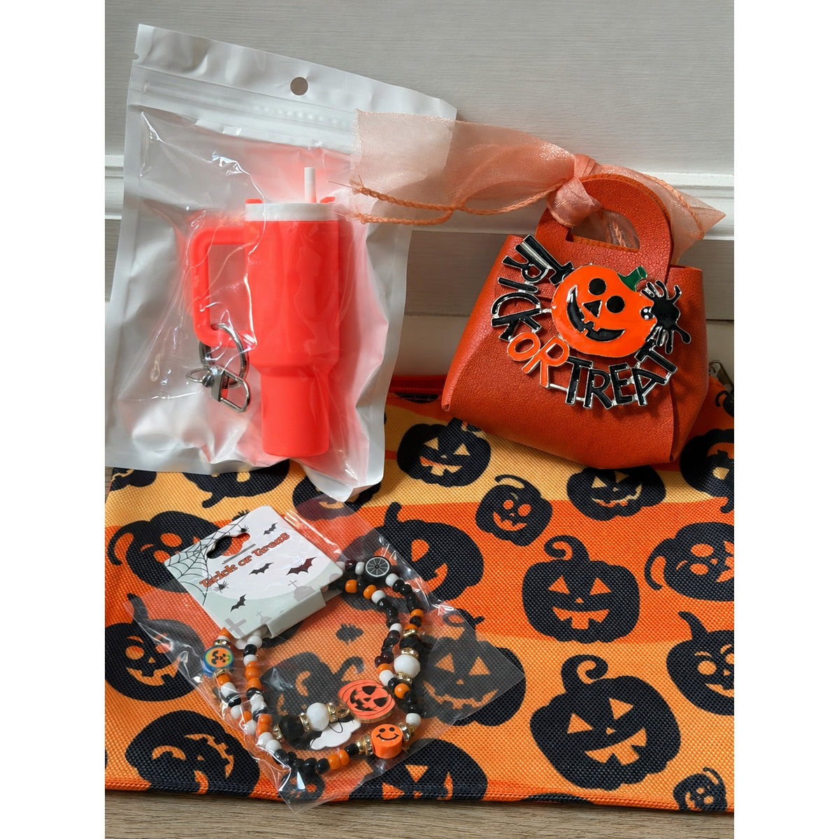 Halloween Gift Set 5 Piece Pumpkin Pouch Orange Mini Bag Bracelet Keychain