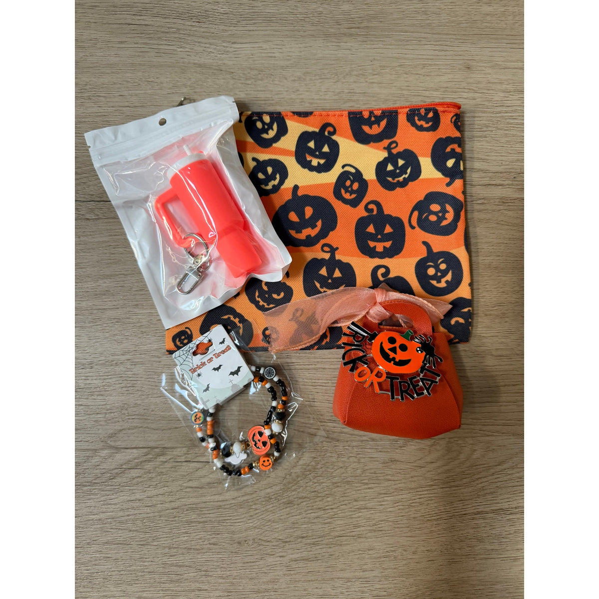 Halloween Gift Set 5 Piece Pumpkin Pouch Orange Mini Bag Bracelet Keychain