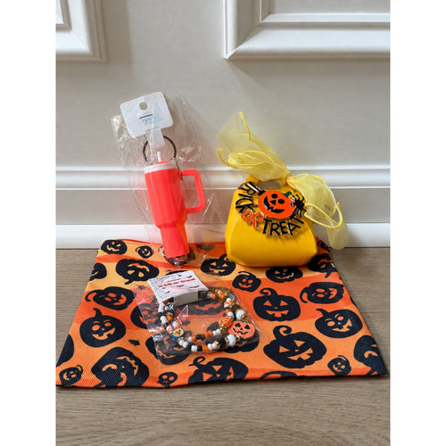Halloween Gift Set 5 Piece Pumpkin Pouch Yellow Mini Bag Bracelet Keychain