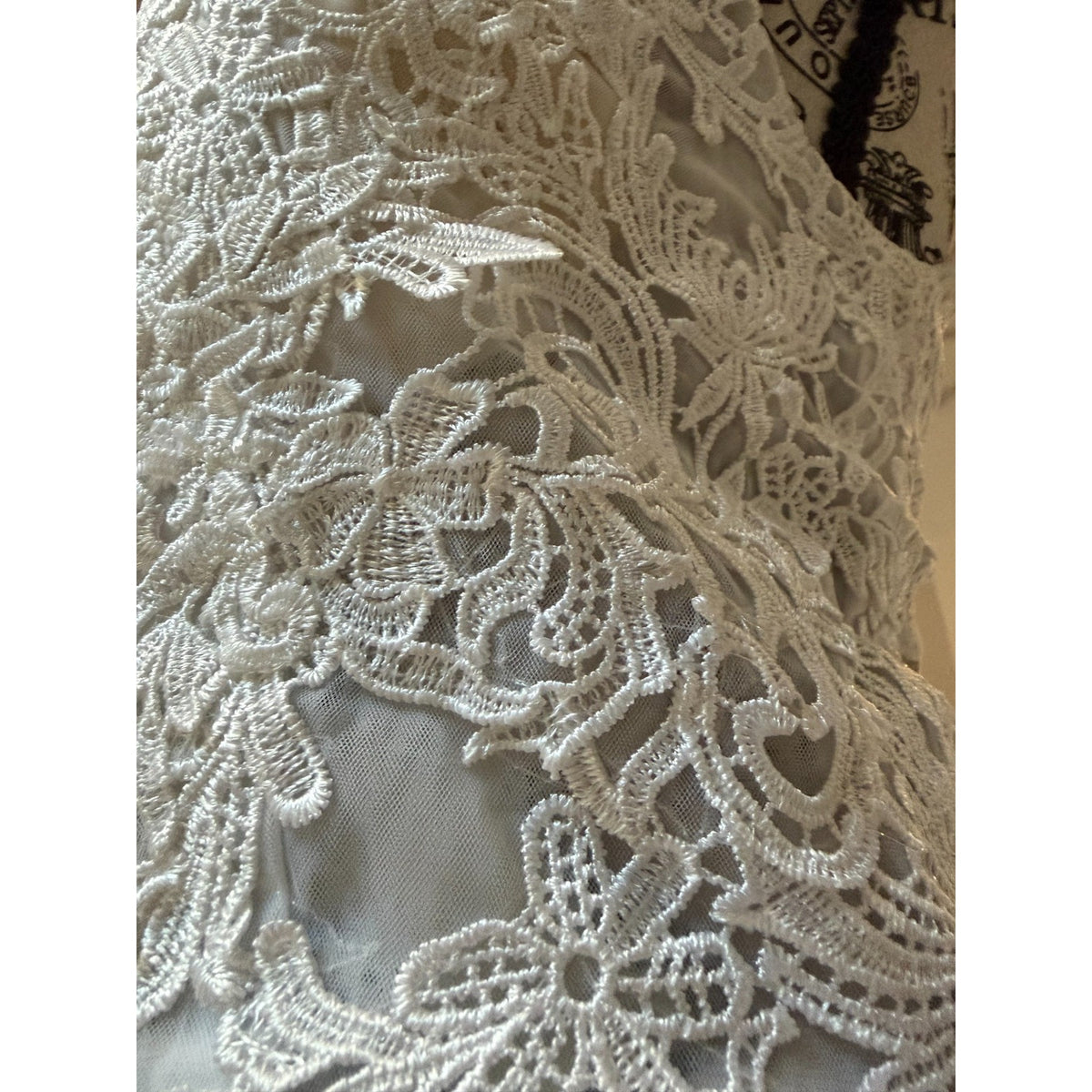 WG011 Size 14 White Lace Illusion Corset A-Line Wedding Gown Slit Short Train