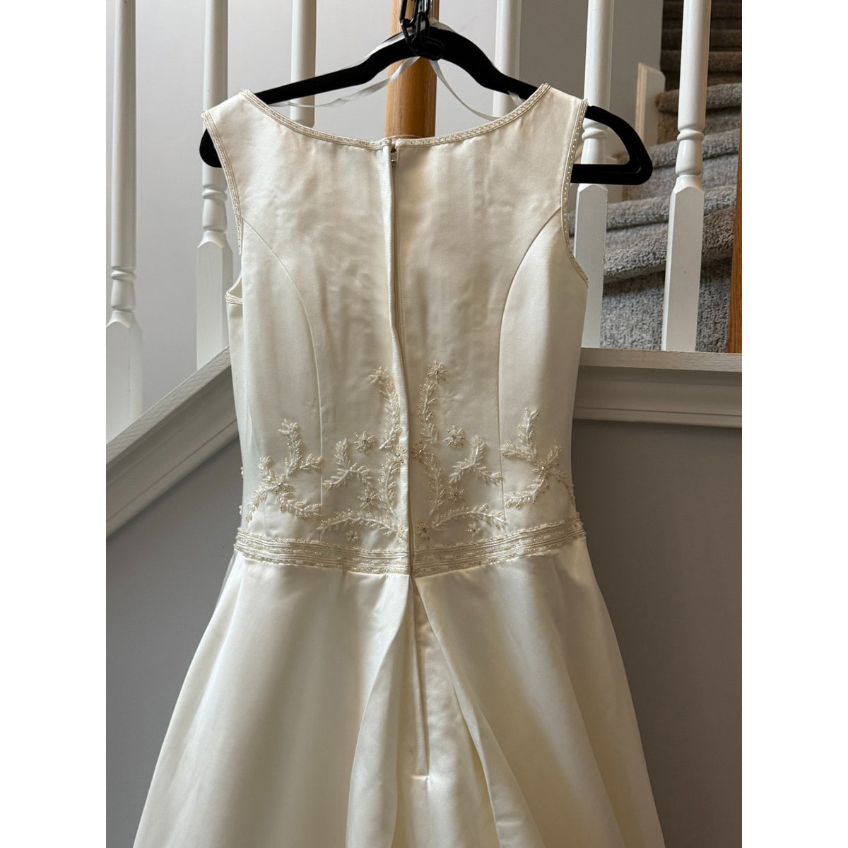 WG004 Da Vinci Size 12 Soft White Ivory Beaded Satin A-Line Wedding Dress Gown