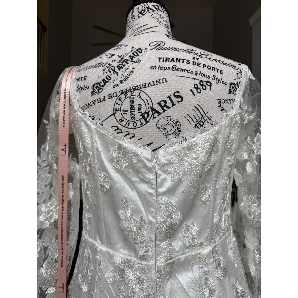 WG002 Lulus Romance Dreamer Size L White Lace Off-Shoulder Wedding Gown New