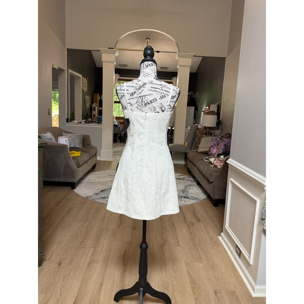 WG027 Lulus Dainty Personality Ivory Lace Seamed Bustier Mini Dress M NWT