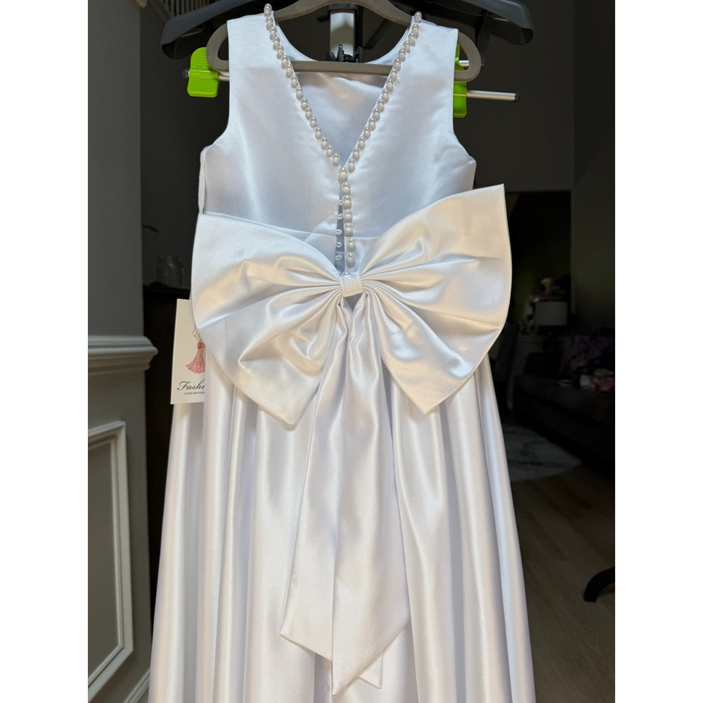 G004 NWT Girls Size 6 White Faux Pearl Flower Girl Formal Gown Bow