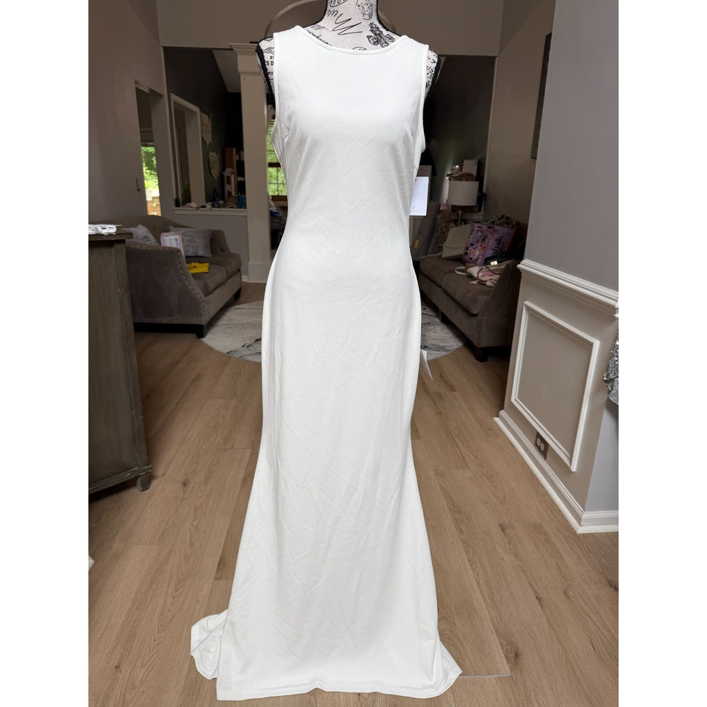 WG028 Lulus - Va Va Voom White Backless Mermaid Maxi Dress