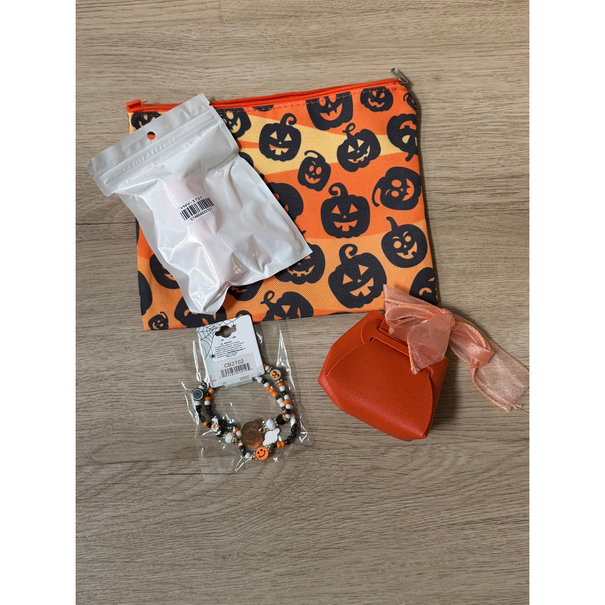 Halloween Gift Set 5 Piece Pumpkin Pouch Orange Mini Bag Bracelet Keychain