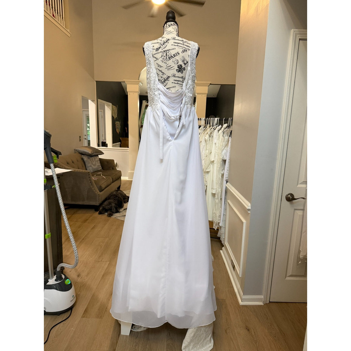 WG011 Size 14 White Lace Illusion Corset A-Line Wedding Gown Slit Short Train