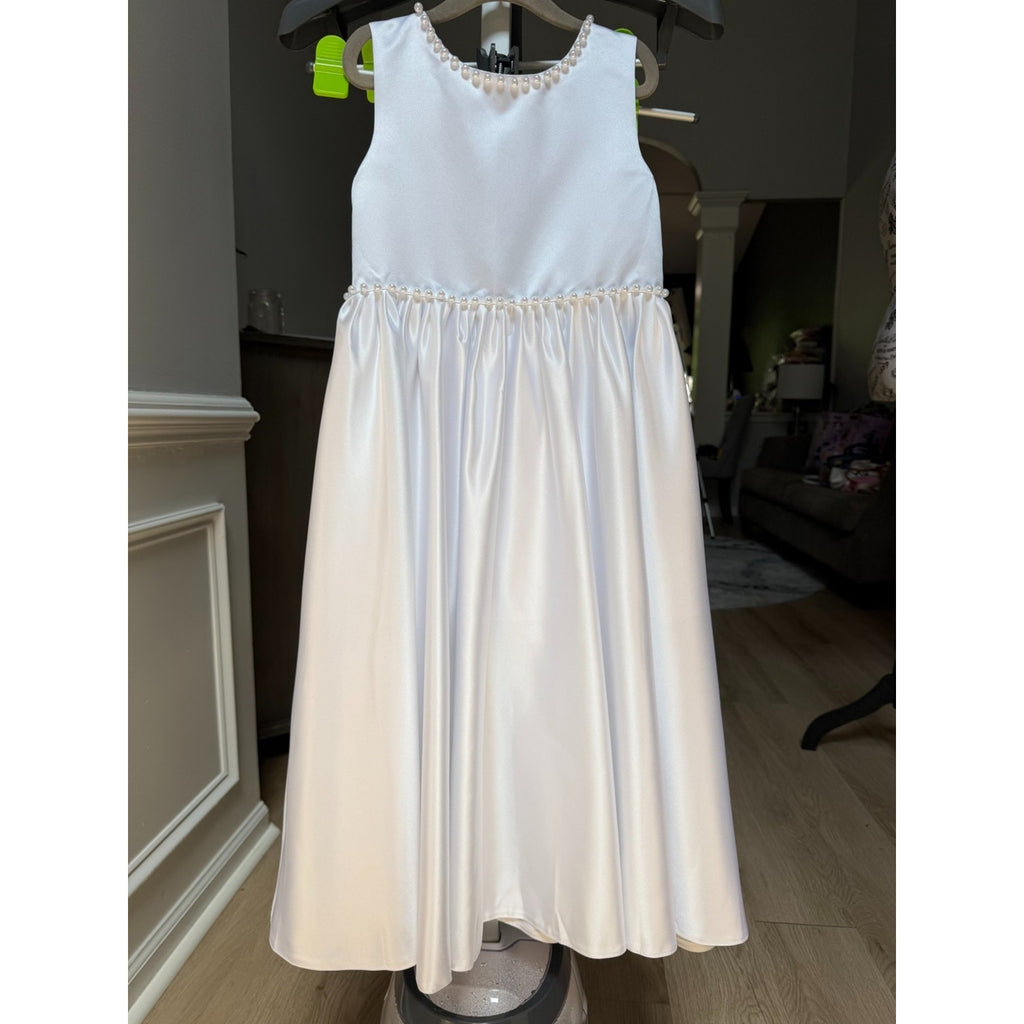 G004 NWT Girls Size 6 White Faux Pearl Flower Girl Formal Gown Bow