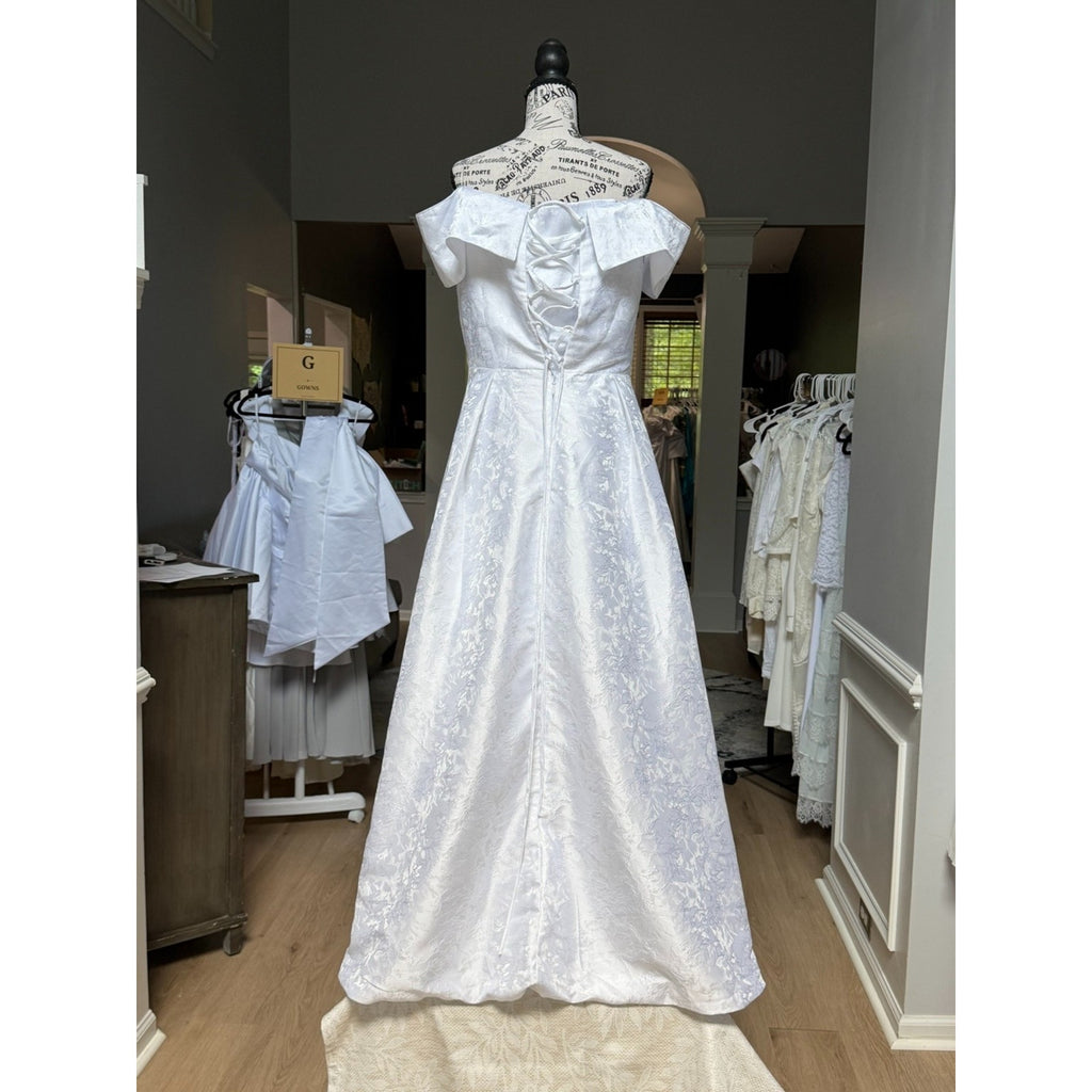 WG013 Size 12 White Off-the-Shoulder A-Line Wedding Gown NWD