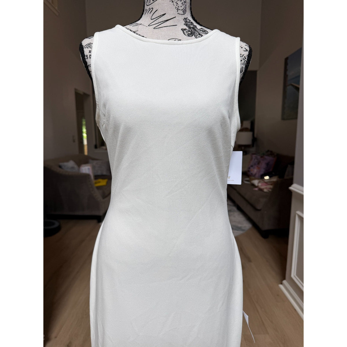 WG028 Lulus - Va Va Voom White Backless Mermaid Maxi Dress