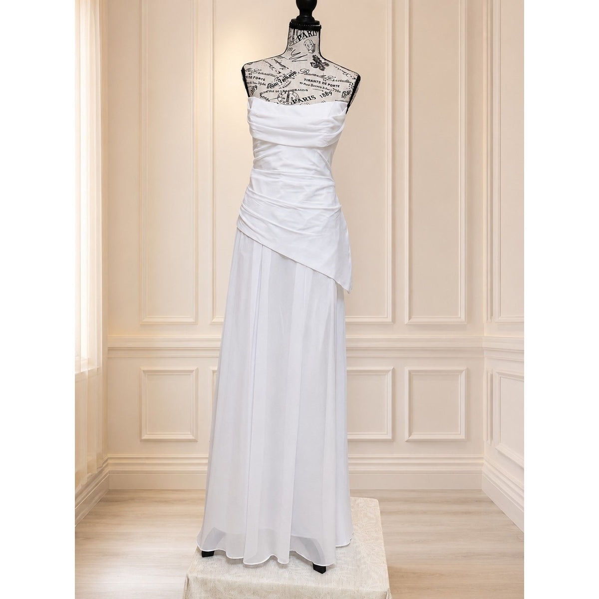 WG010 Size 14 White Strapless Sweetheart Corset A-Line Wedding Gown