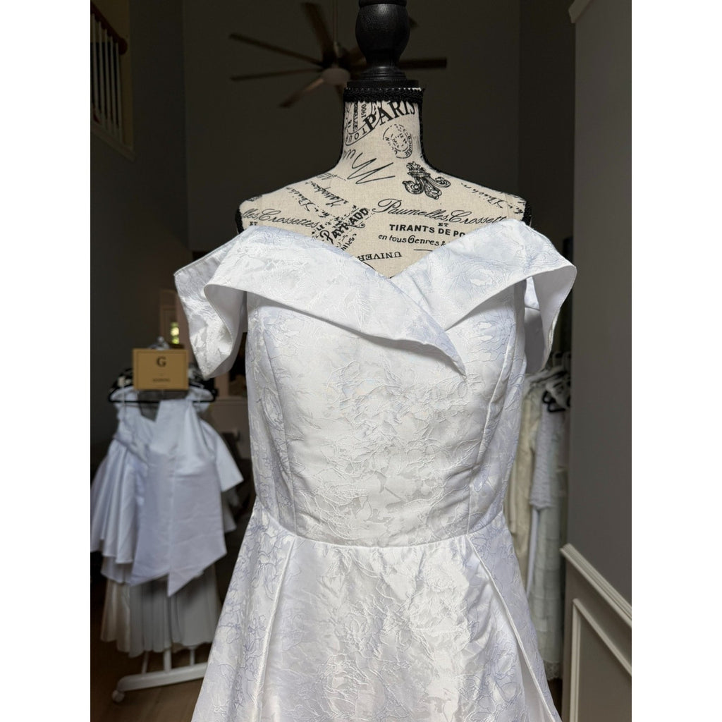 WG013 Size 12 White Off-the-Shoulder A-Line Wedding Gown NWD
