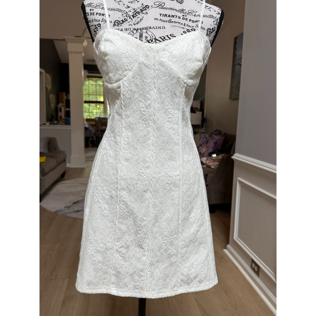 WG027 Lulus Dainty Personality Ivory Lace Seamed Bustier Mini Dress M NWT