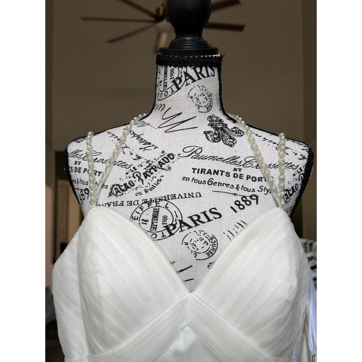 WG005 Adagio Size 14 Ivory Tulle A-Line Bridal Bridesmaid Gown New with Tags