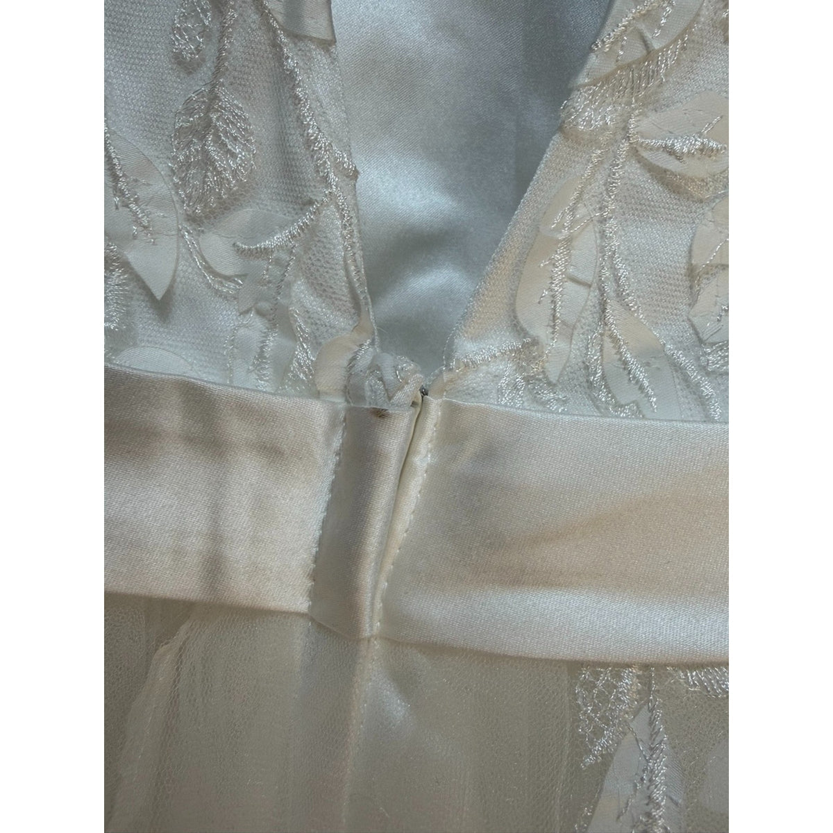 G005 NWT Defect Toddler Girls Size 2 (2T) Ivory Lace Tulle Flower Girl Dress Bow