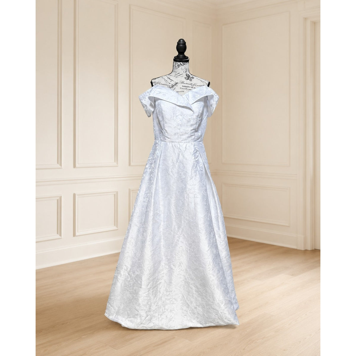 WG013 Size 12 White Off-the-Shoulder A-Line Wedding Gown NWD