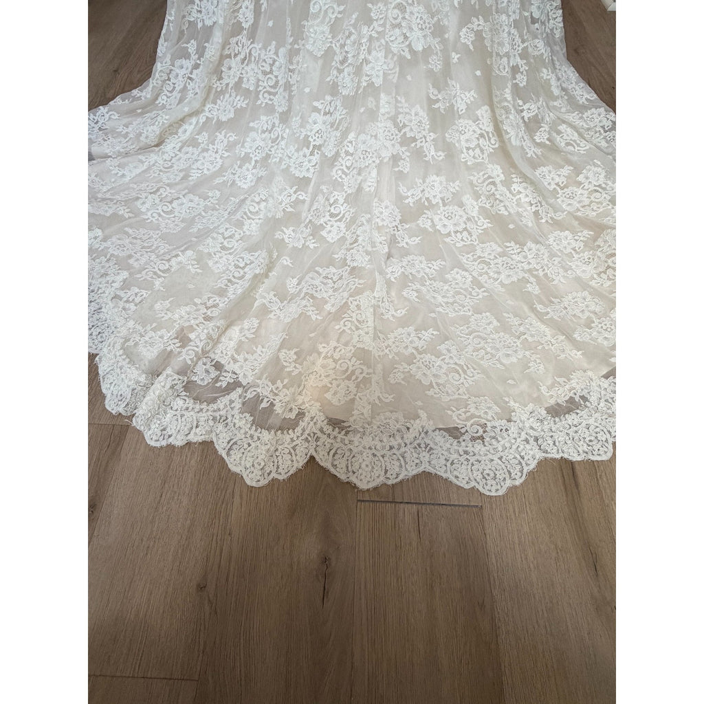 WG022 Maggie Sottero Melanie 4MS061 Ivory/Light Gold Lace Wedding Gown Sz 12