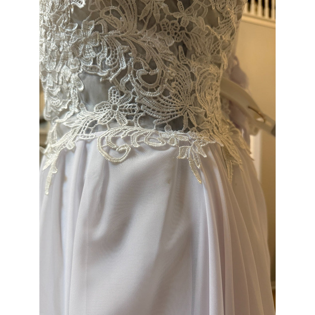 WG011 Size 14 White Lace Illusion Corset A-Line Wedding Gown Slit Short Train